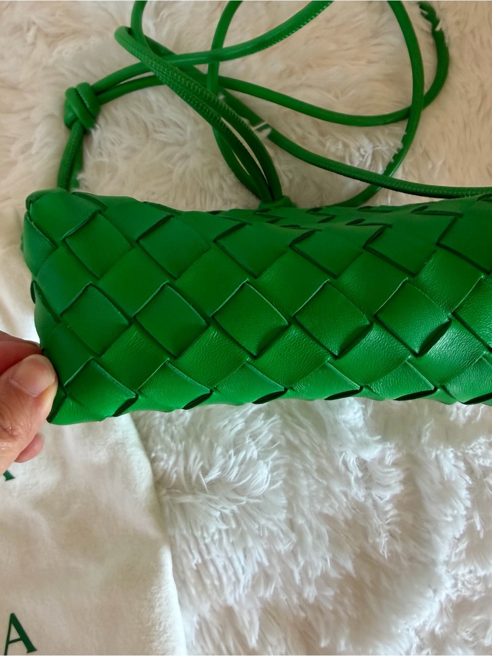Brand new Bottega Veneta Green Intrecciato Woven Crossbody Bag - Picture 3 of 4